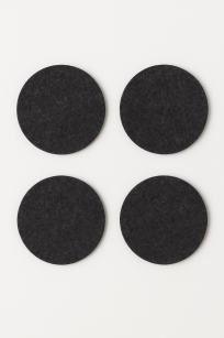 Zestaw 4 filcowych podkładek pod znicze w kolorze grafitowym średnica 10 cm